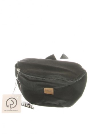 Ledvinka  Urban Classics, Barva Černá, Cena  209,00 Kč