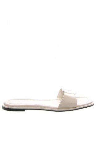 Чехли Calvin Klein, Размер 41, Цвят Бежов, Цена 61,35 €