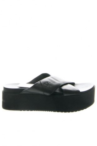 Papuče Calvin Klein, Veľkosť 39, Farba Čierna, Cena  77,95 €, #135182984
