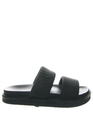Pantofle Calvin Klein Jeans, Velikost 45, Barva Černá, Cena  1 499,00 Kč, #135176512