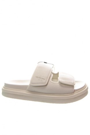 Чехли Calvin Klein Jeans, Размер 43, Цвят Бежов, Цена 68,00 €, #135176957