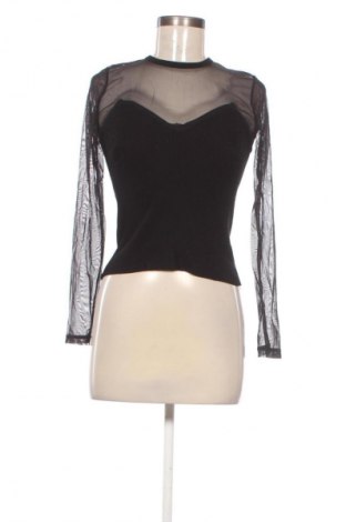 Dámská halenka Bershka, Velikost M, Barva Černá, Cena  529,00 Kč