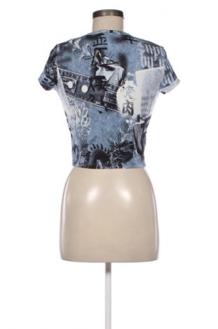 Дамска блуза Bershka, Размер L, Цвят Многоцветен, Цена 9,20 €