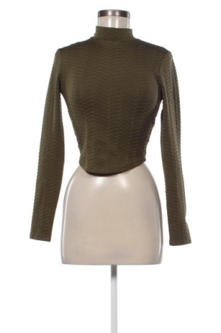Дамска блуза Bershka, Размер S, Цвят Зелен, Цена 5,62 €