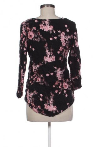 Γυναικεία μπλούζα Colloseum, Μέγεθος L, Χρώμα Πολύχρωμο, Τιμή 4,99 €