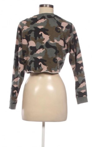 Дамска блуза H&M Divided, Размер S, Цвят Многоцветен, Цена 6,64 €