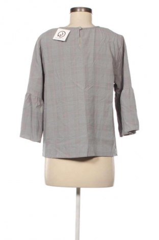 Дамска блуза Primark, Размер M, Цвят Многоцветен, Цена 2,04 €