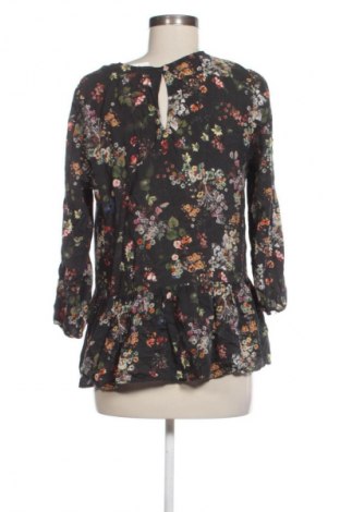 Дамска блуза Reserved, Размер M, Цвят Многоцветен, Цена 5,11 €