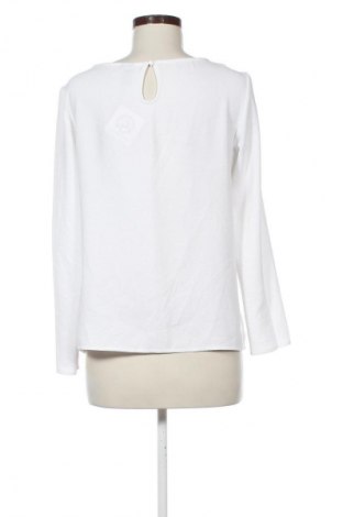 Dámská halenka S.Oliver, Velikost M, Barva Bílá, Cena  189,00 Kč