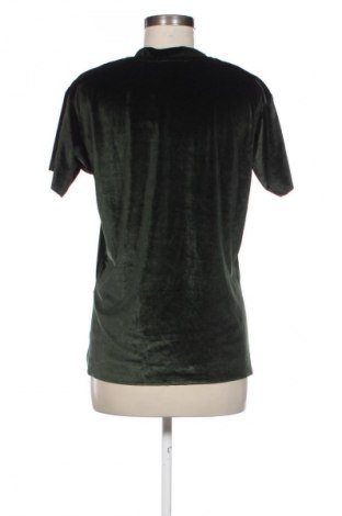Damen Shirt Stradivarius, Größe S, Farbe Grün, Preis € 9,71