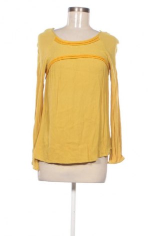 Дамска блуза Stradivarius, Размер S, Цвят Жълт, Цена 2,04 €