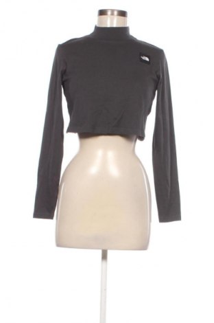 Γυναικεία μπλούζα The North Face, Μέγεθος S, Χρώμα Γκρί, Τιμή 26,99 €