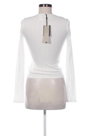 Дамска блуза Tommy Jeans, Размер XS, Цвят Бял, Цена 36,81 €