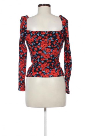 Дамска блуза Unbranded, Размер S, Цвят Многоцветен, Цена 2,55 €