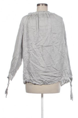 Дамска блуза Unbranded, Размер L, Цвят Сив, Цена 2,55 €