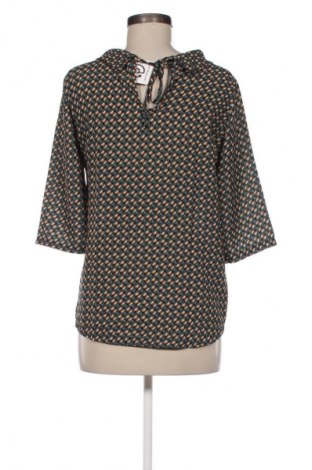 Дамска блуза Unbranded, Размер L, Цвят Многоцветен, Цена 5,11 €