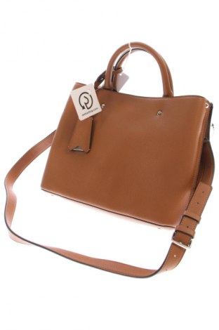 Dámská kabelka  Guess, Barva Hnědá, Cena  2 379,00 Kč