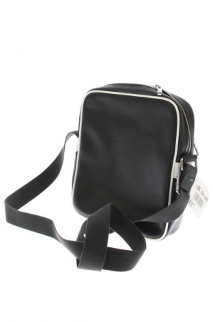 Dámská kabelka  Lacoste, Barva Černá, Cena  999,00 Kč