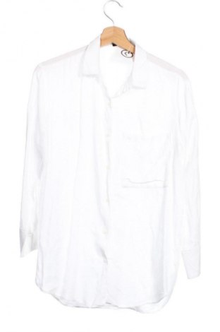 Дамска риза Bershka, Размер XS, Цвят Бял, Цена 7,15 €