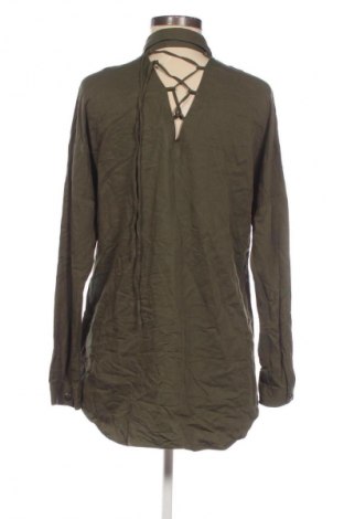 Дамска риза LC Waikiki, Размер M, Цвят Зелен, Цена 4,60 €