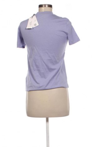 Γυναικείο t-shirt Calvin Klein Jeans, Μέγεθος XS, Χρώμα Βιολετί, Τιμή 29,99 €