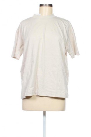 Дамска тениска Calvin Klein Jeans, Размер XS, Цвят Бежов, Цена 18,91 €