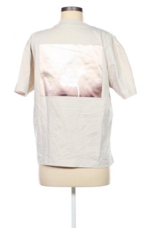 Дамска тениска Calvin Klein Jeans, Размер XS, Цвят Бежов, Цена 18,91 €