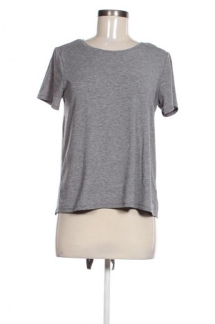 Дамска тениска Gap, Размер S, Цвят Сив, Цена 5,11 €