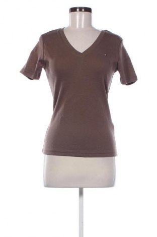 Tricou de femei Tommy Hilfiger, Mărime M, Culoare Maro, Preț 172,99 Lei