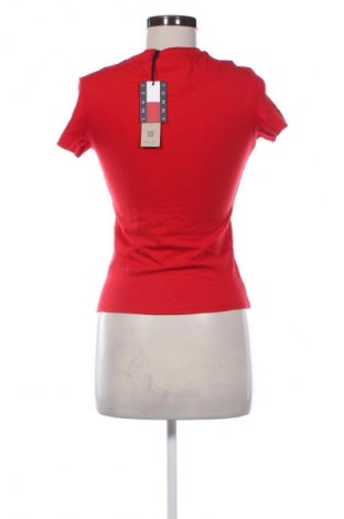 Tricou de femei Tommy Jeans, Mărime S, Culoare Roșu, Preț 186,99 Lei