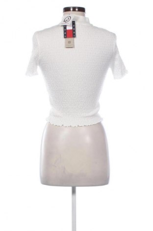 Дамска тениска Tommy Jeans, Размер S, Цвят Бял, Цена 57,77 €