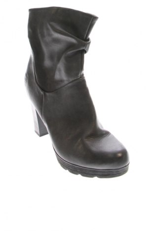 Дамски боти Marco Tozzi, Размер 38, Цвят Зелен, Цена 13,29 €