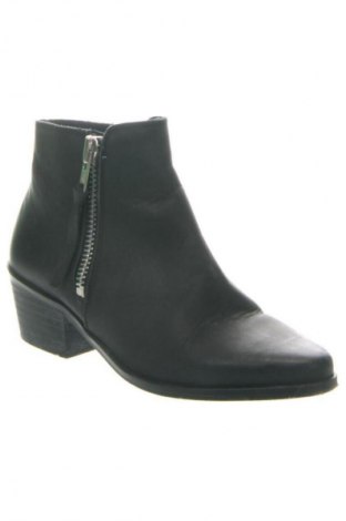 Дамски боти Pavement, Размер 36, Цвят Черен, Цена 80,78 €