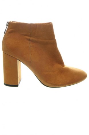 Дамски боти Pull&Bear, Размер 37, Цвят Оранжев, Цена 20,45 €