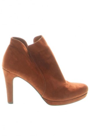 Дамски боти Tamaris, Размер 40, Цвят Кафяв, Цена 14,31 €