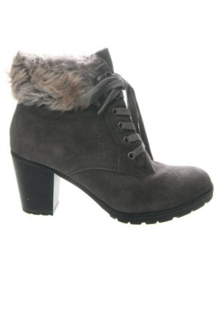 Дамски боти Tamaris, Размер 40, Цвят Сив, Цена 80,54 €