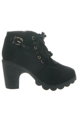 Дамски боти Unbranded, Размер 37, Цвят Черен, Цена 17,89 €