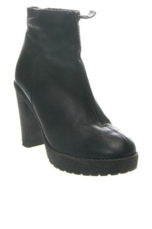 Дамски боти Unbranded, Размер 36, Цвят Черен, Цена 31,00 €
