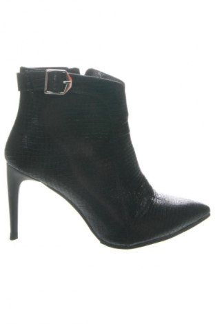 Дамски боти Unbranded, Размер 38, Цвят Черен, Цена 14,82 €