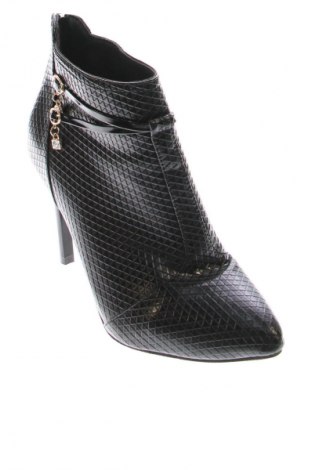 Дамски боти Unbranded, Размер 40, Цвят Черен, Цена 17,38 €