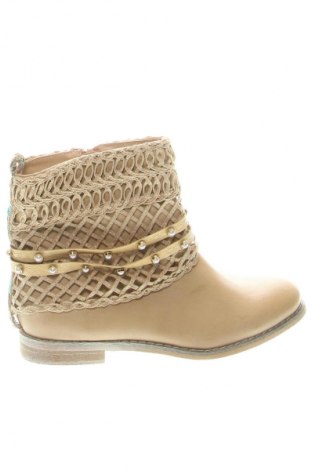 Дамски боти Unbranded, Размер 37, Цвят Бежов, Цена 13,80 €