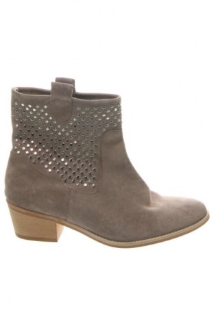 Дамски боти Zara, Размер 38, Цвят Бежов, Цена 60,33 €