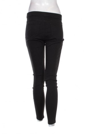 Дамски дънки Bershka, Размер S, Цвят Черен, Цена 15,33 €