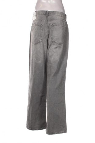 Dámske džínsy  Bershka, Veľkosť XL, Farba Sivá, Cena  21,95 €