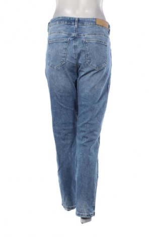 Blugi de femei Bershka, Mărime M, Culoare Albastru, Preț 78,99 Lei