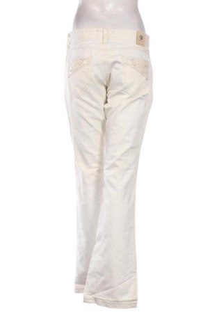 Дамски дънки Bogner Jeans, Размер M, Цвят Екрю, Цена 30,16 €