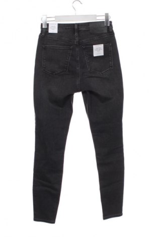 Dámske džínsy  Calvin Klein Jeans, Veľkosť S, Farba Sivá, Cena  103,95 €