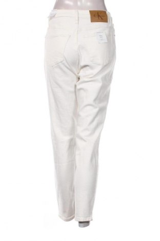 Damskie jeansy Calvin Klein Jeans, Rozmiar M, Kolor Biały, Cena 452,99 zł