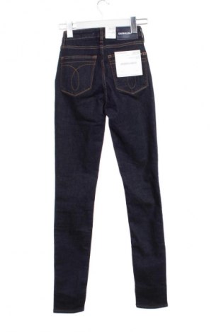 Дамски дънки Calvin Klein Jeans, Размер XXS, Цвят Син, Цена 63,61 €