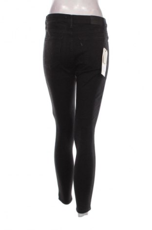 Дамски дънки Levi's, Размер S, Цвят Черен, Цена 34,25 €